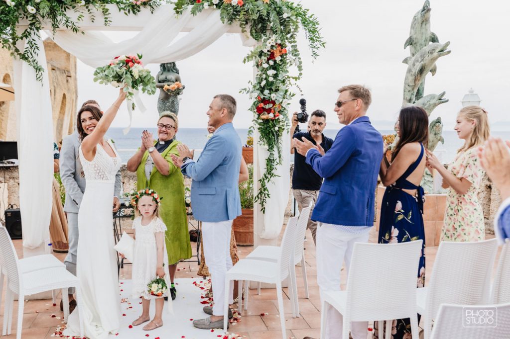 Matrimoni con rito civile nel Cilento – organizzazione matrimoni con rito civile a Castellabate , Santa Maria di Castellabate, San Marco di Castellabate, Acciaroli, Castellabate, Agropoli, Peastum, Capaccio, Camerota, Perdifumo